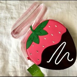 🍓 New Kate Spade Creme De La Strawberry Crossbody